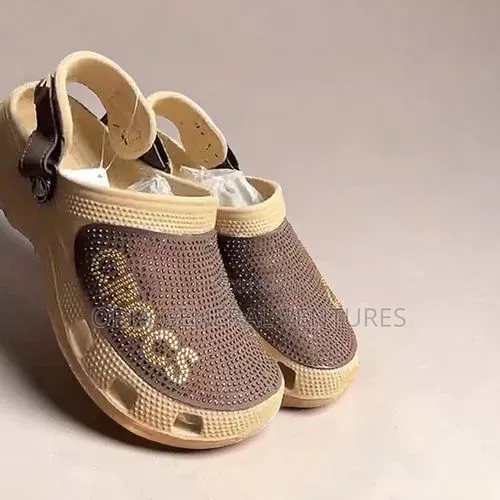 Quality Crocs Sandal 38-42