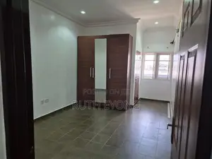 4bdrm House in Lekki Phase I Lagos for rent