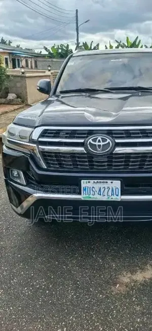 Toyota Land Cruiser 2023 Black