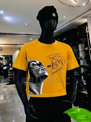 Available Men Crop Top Active