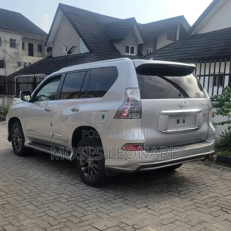 Lexus GX 2016 Silver