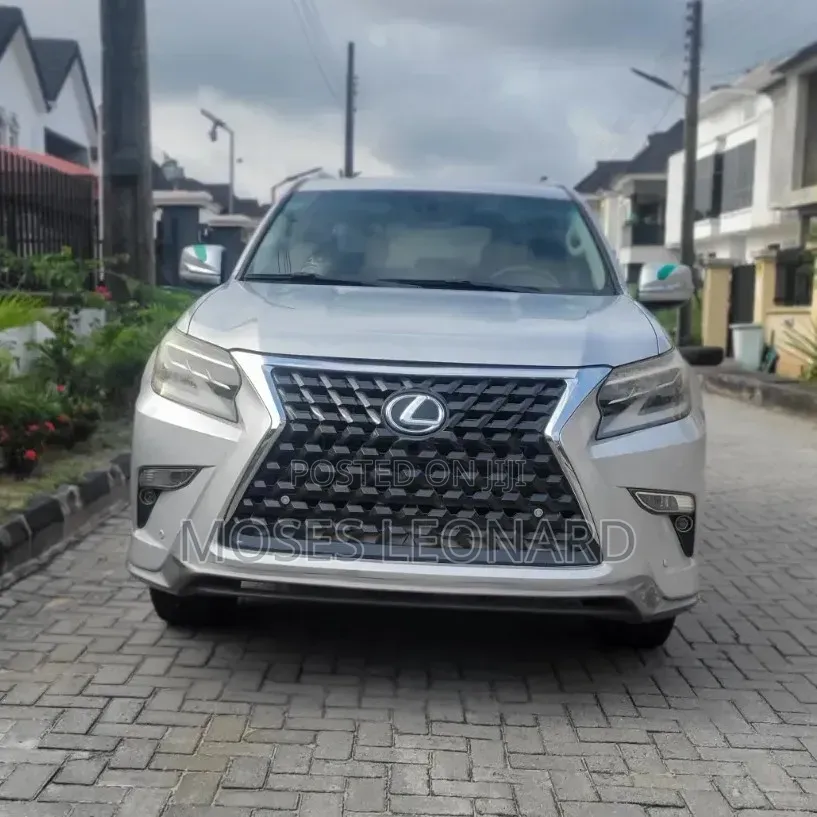 Lexus GX 2016 Silver