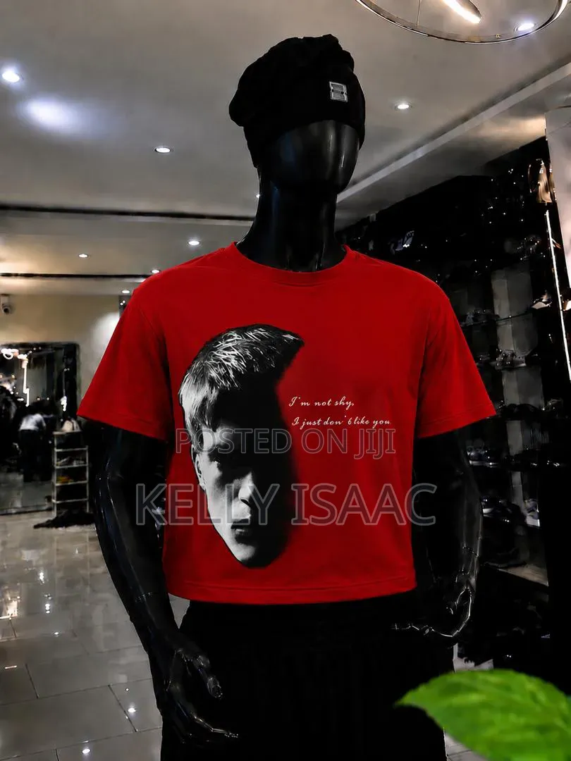 Available Men Crop Top Active