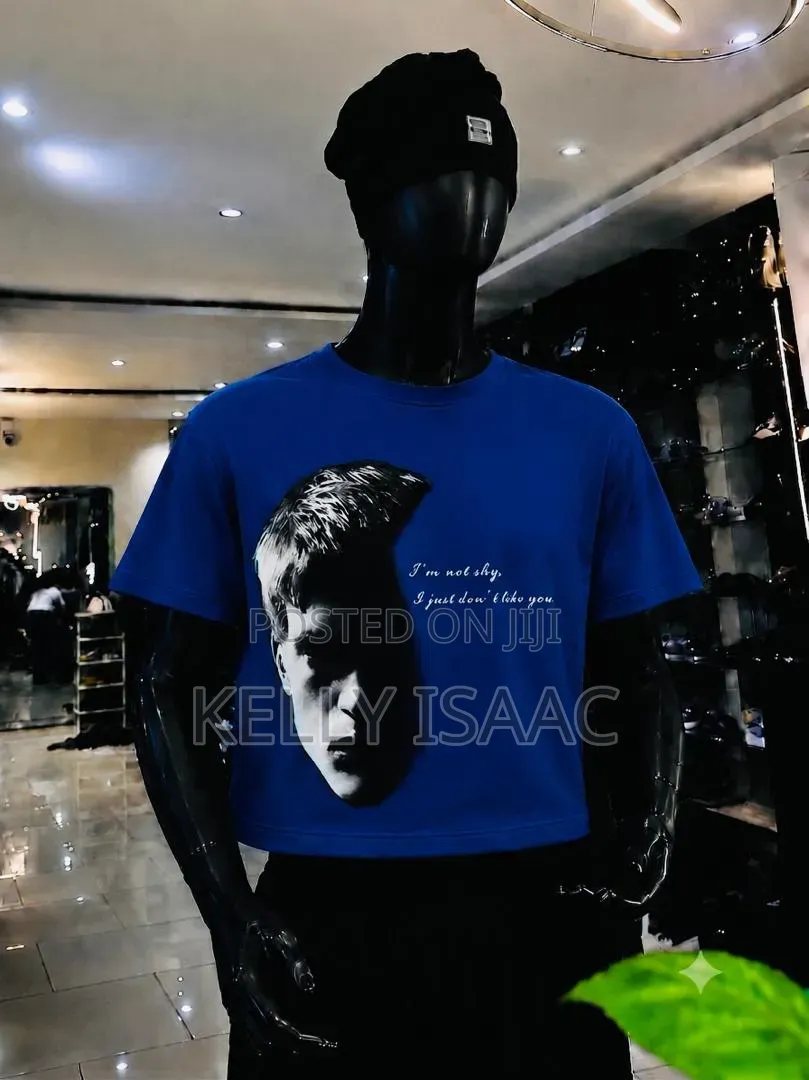 Available Men Crop Top Active