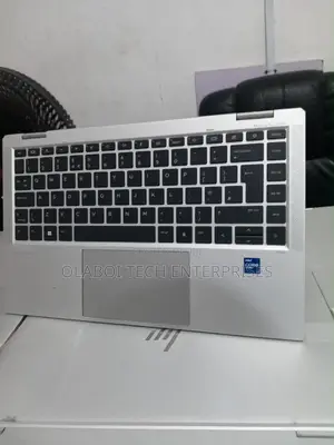 Laptop HP EliteBook 1040 G8 32GB Intel Core i7 SSD 256GB