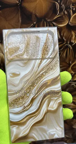 iPhone 17pro Max Stylish Case