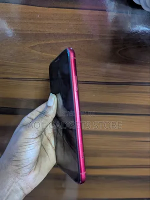 Apple iPhone 11 64 GB Red