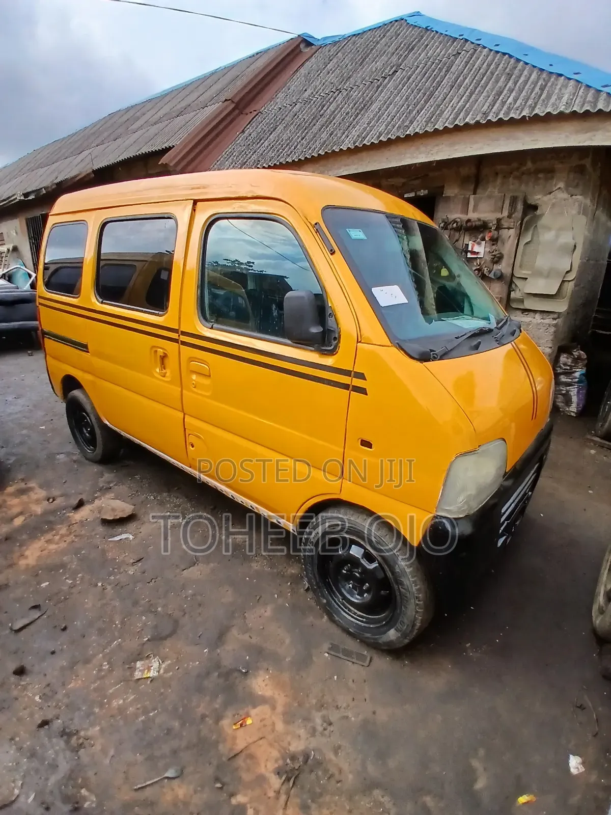 Volkswagen Transporter 1998 Yellow