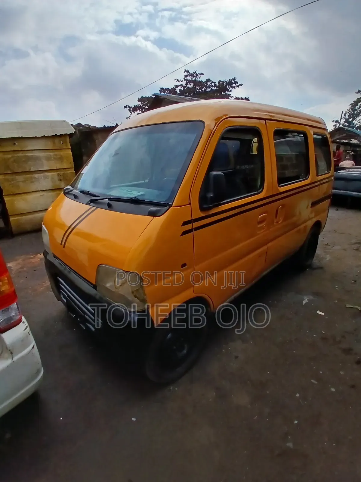 Volkswagen Transporter 1998 Yellow