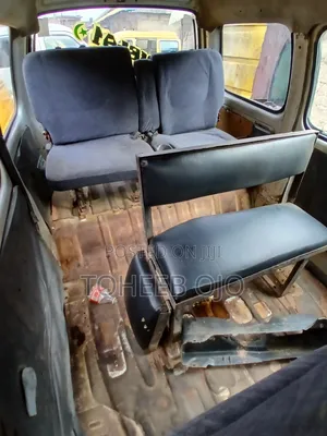 Volkswagen Transporter 1996 Yellow