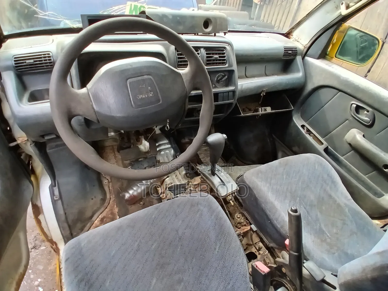 Volkswagen Transporter 1996 Yellow