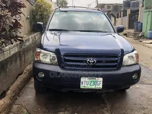 Toyota Highlander V6 2005 Blue
