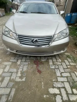 Lexus ES 350 2010 Gold