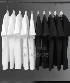 Premium Oversized Cotton Tee – Available in Black/White