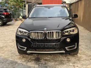 BMW X5 xDrive50i 4dr SUV AWD (4.4L 8cyl Turbo 8A) 2015 Brown