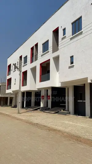 3bdrm Maisonette in Villas De Paradis, Gudu for sale