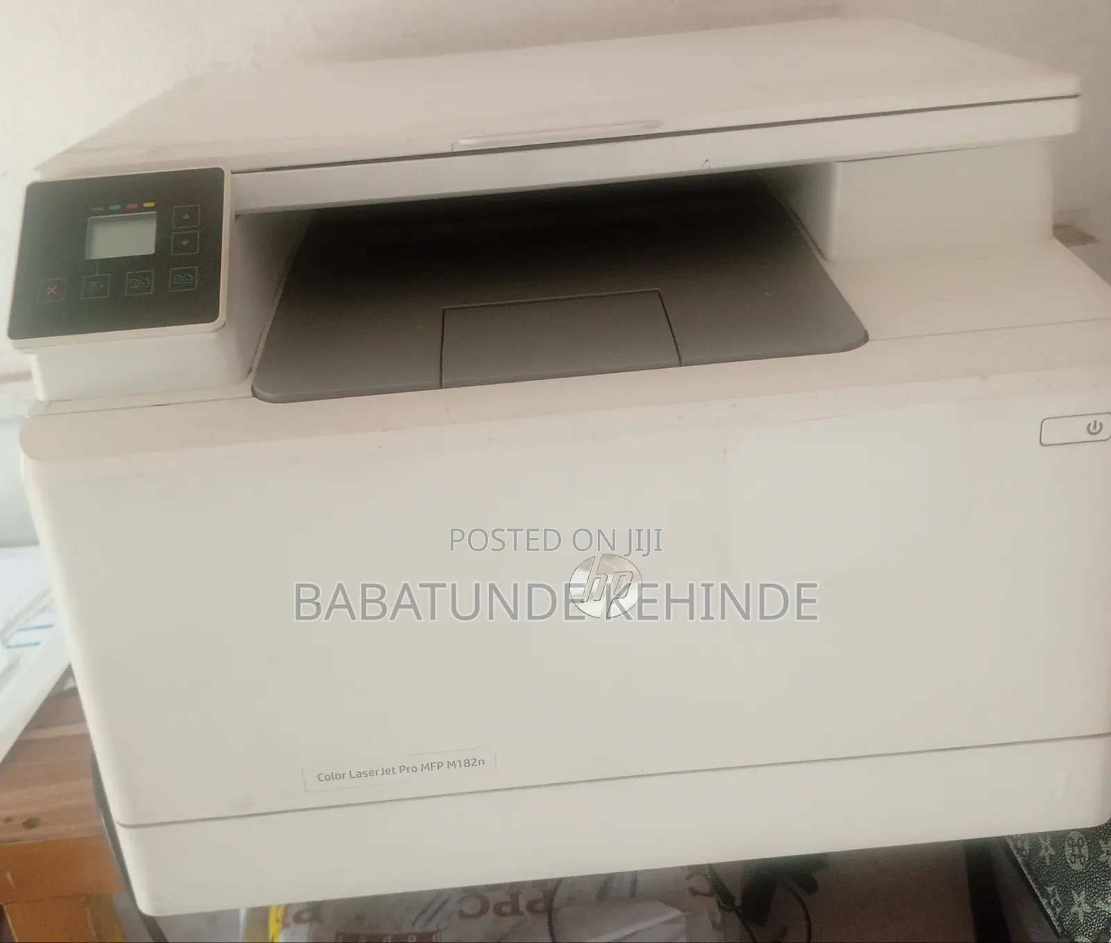 Colo LaserJet Pro MFP M182n