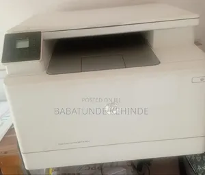 Colo LaserJet Pro MFP M182n