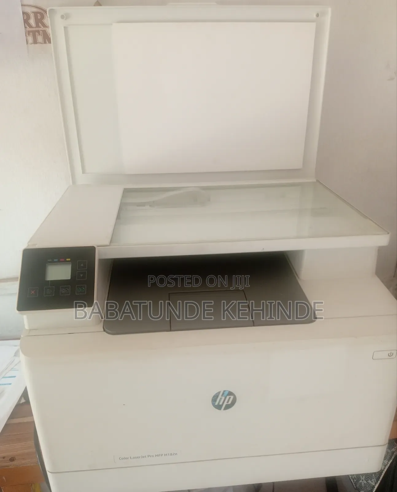 Colo LaserJet Pro MFP M182n