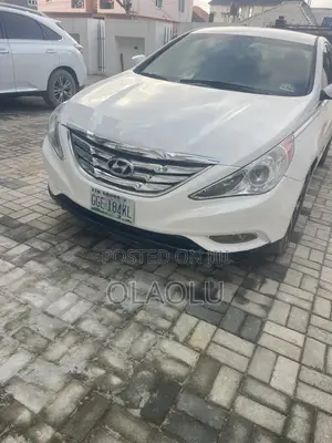 Hyundai Sonata GLS Sedan FWD (2.4L 4cyl 6A) 2013 White