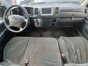 Toyota HiAce 2008 Grey