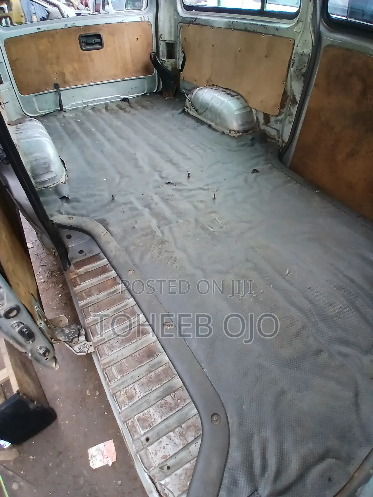 Toyota HiAce 2008 Grey