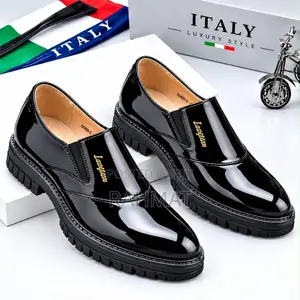 Fashion Shoe Is Available