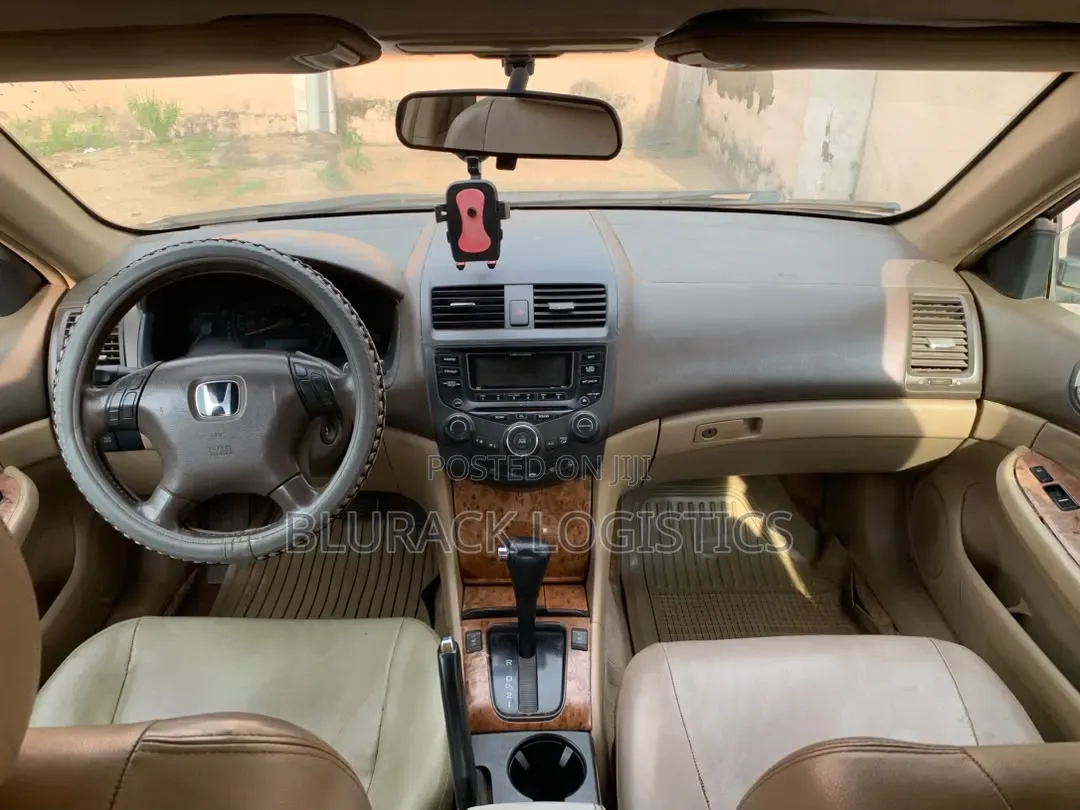 Honda Accord Automatic 2004 Gold