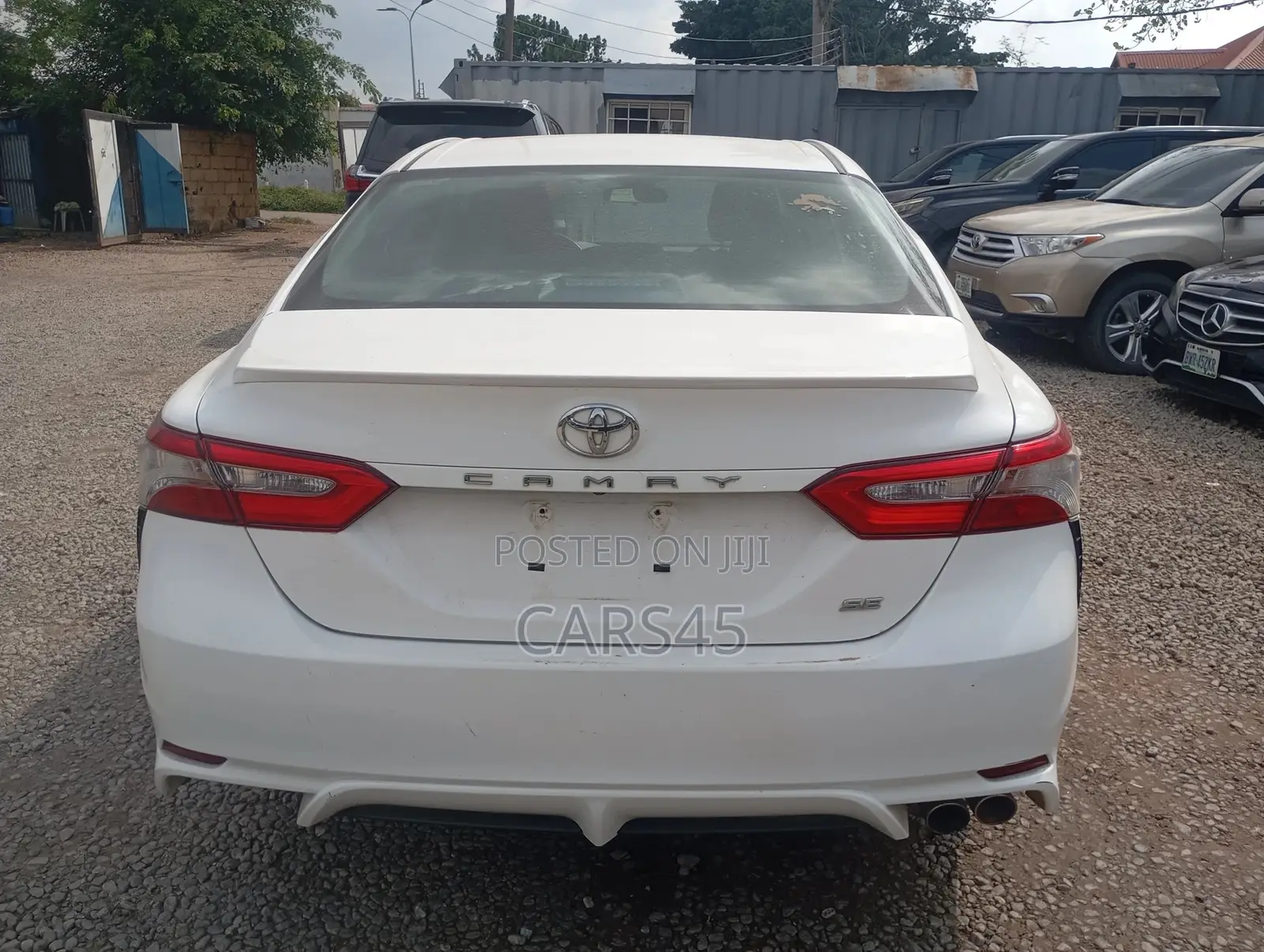 Toyota Camry 2018 White