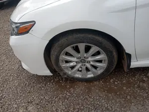 Toyota Camry 2018 White
