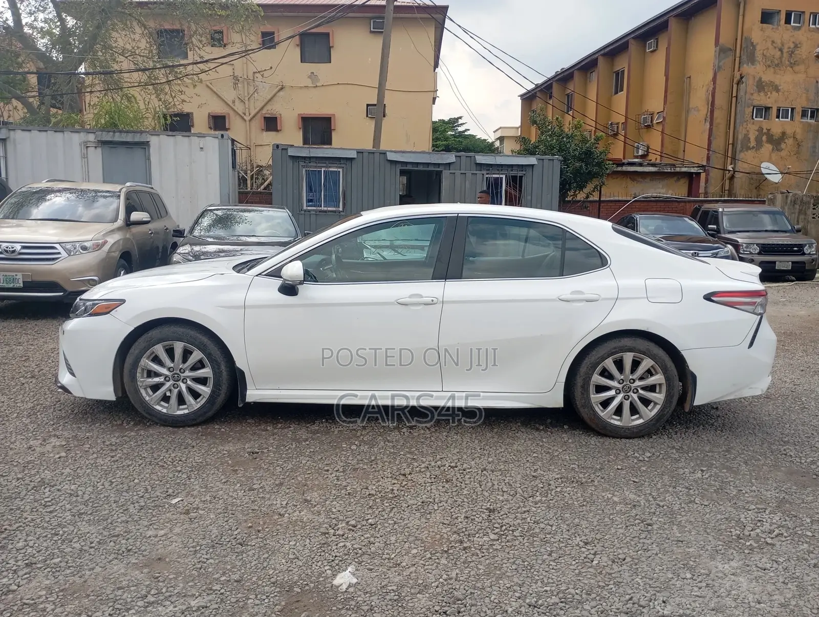Toyota Camry 2018 White