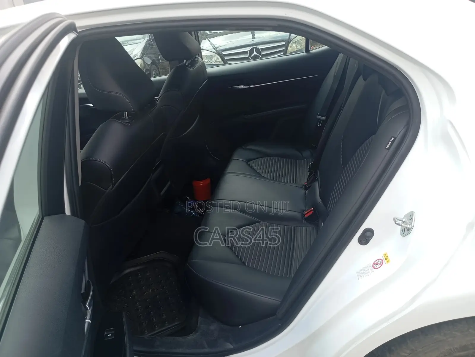 Toyota Camry 2018 White