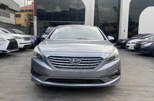 Hyundai Sonata Limited 4dr Sedan (2.4L 4cyl 6A) 2015 Gray