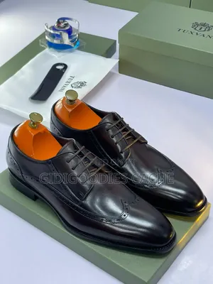 Men's Tuxvani Wingtip Brogue Leather Derby Shoes