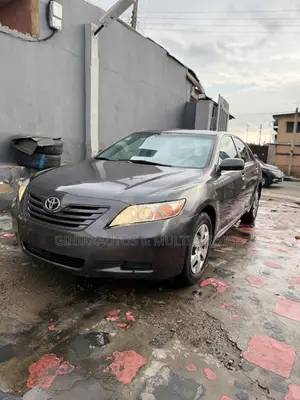 Toyota Camry LE 4dr Sedan (2.4L 4cyl 5A) 2009 Gray
