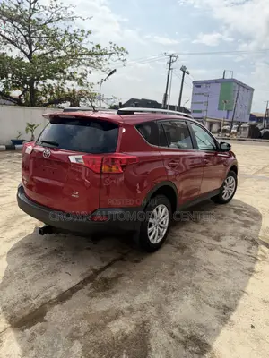 Toyota RAV4 LE 4dr SUV AWD (2.5L 4cyl 6A) 2015 Red