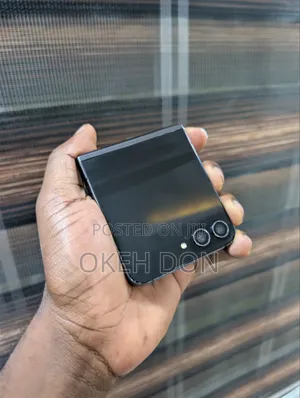 Samsung Galaxy Z Flip 5 256 GB Black