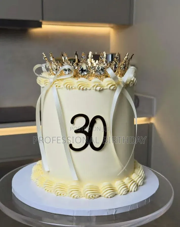 Crown Cake, Lagos