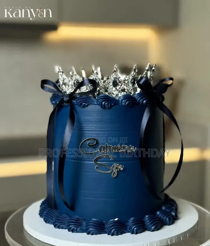 Crown Cake, Lagos