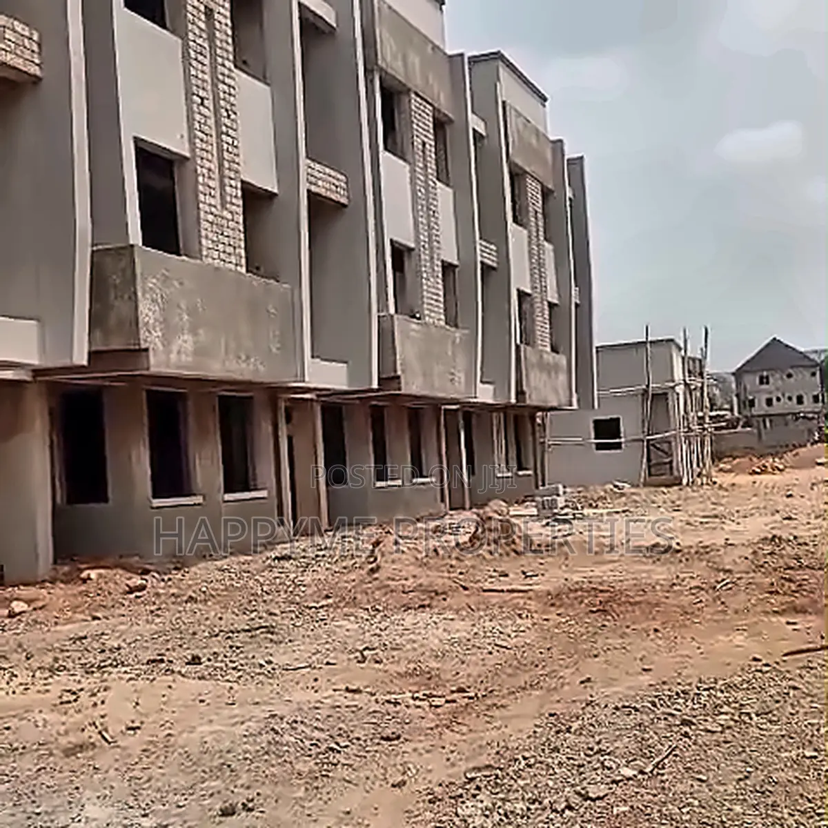 4bdrm Duplex in Guzape District for Sale