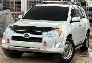 Toyota RAV4 2012 White