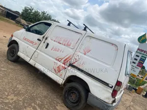Toyota HiAce 2007 Silver