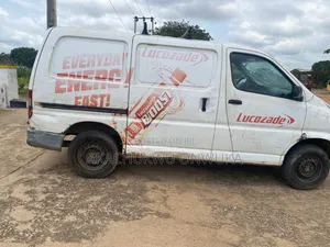 Toyota HiAce 2007 Silver