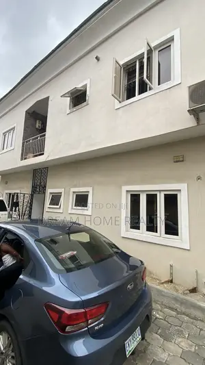 3bdrm Apartment in Chevron Drive, Lekki Phase 2 for rent