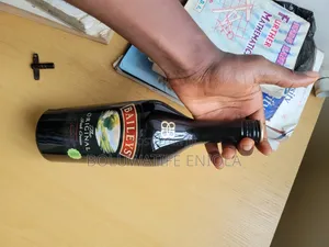 Baileys Original Irish Cream, 70cl.
Brand New, Sealed and Unopened.
