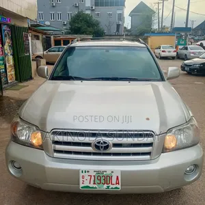 Toyota Highlander 2005 Silver