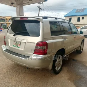 Toyota Highlander 2005 Silver