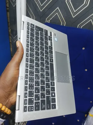 Laptop HP EliteBook 1030 8GB Intel Core i5 SSD 256GB