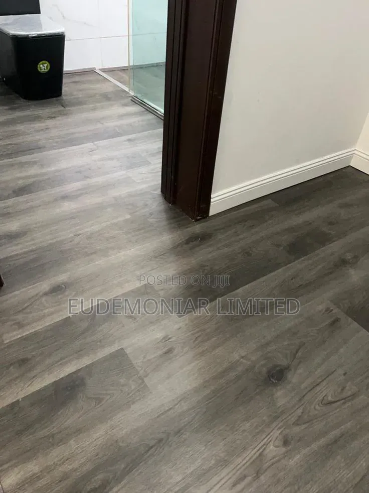 Professional Vinyl Flooring Installation
