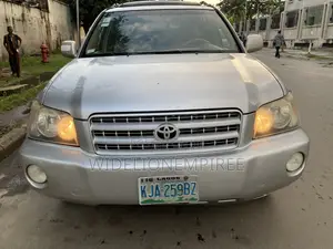 Toyota Highlander Limited V6 4x4 2004 Silver